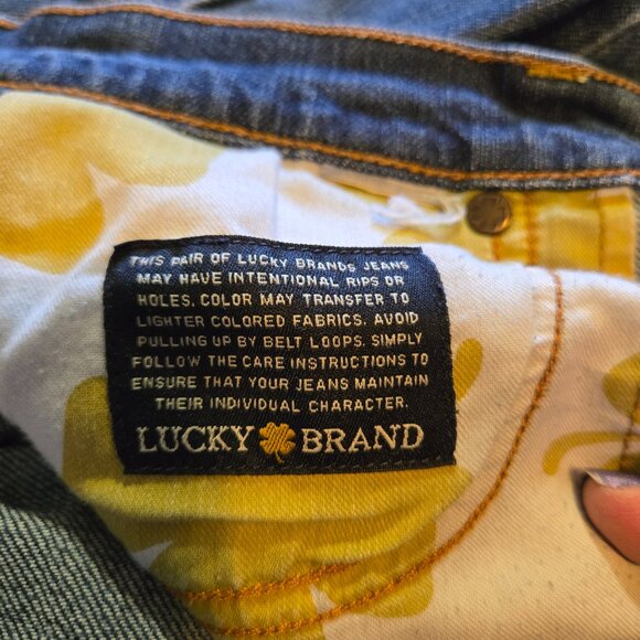 Lucky Brand Sofia Boot Cut Zip Up Jeans Size 6 / 28 Regular - Picture 9 of 9